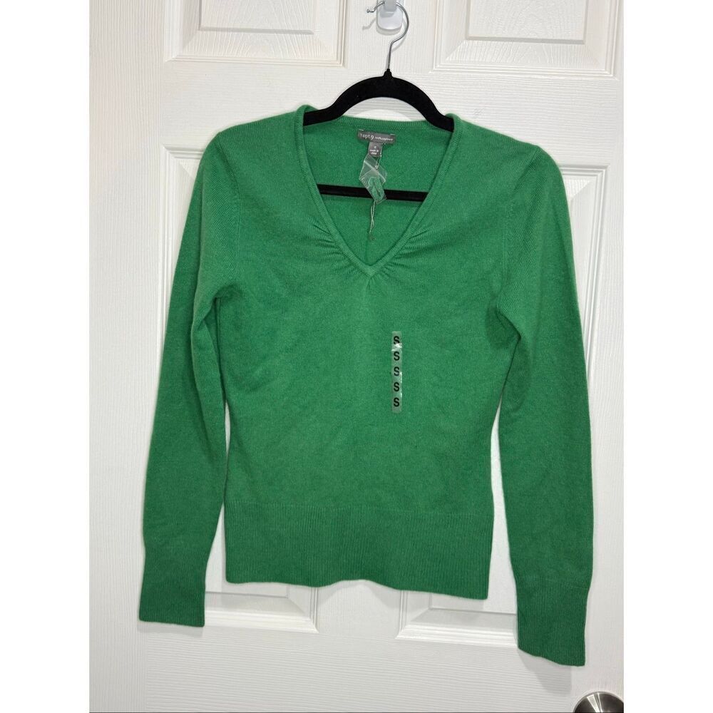 Apt. 9 cashmere sweater top size S
